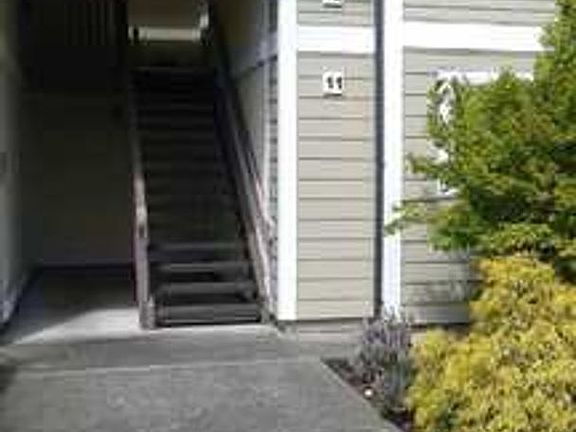 3rd image of 4709 176th St SW APT C11