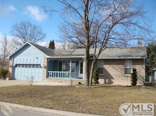 2933 15th Ave, Port Huron, MI