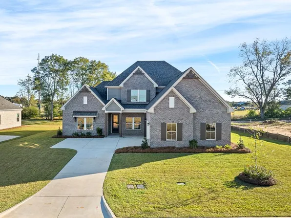 227 Laurel Branch Dr, Dothan, AL 36305
