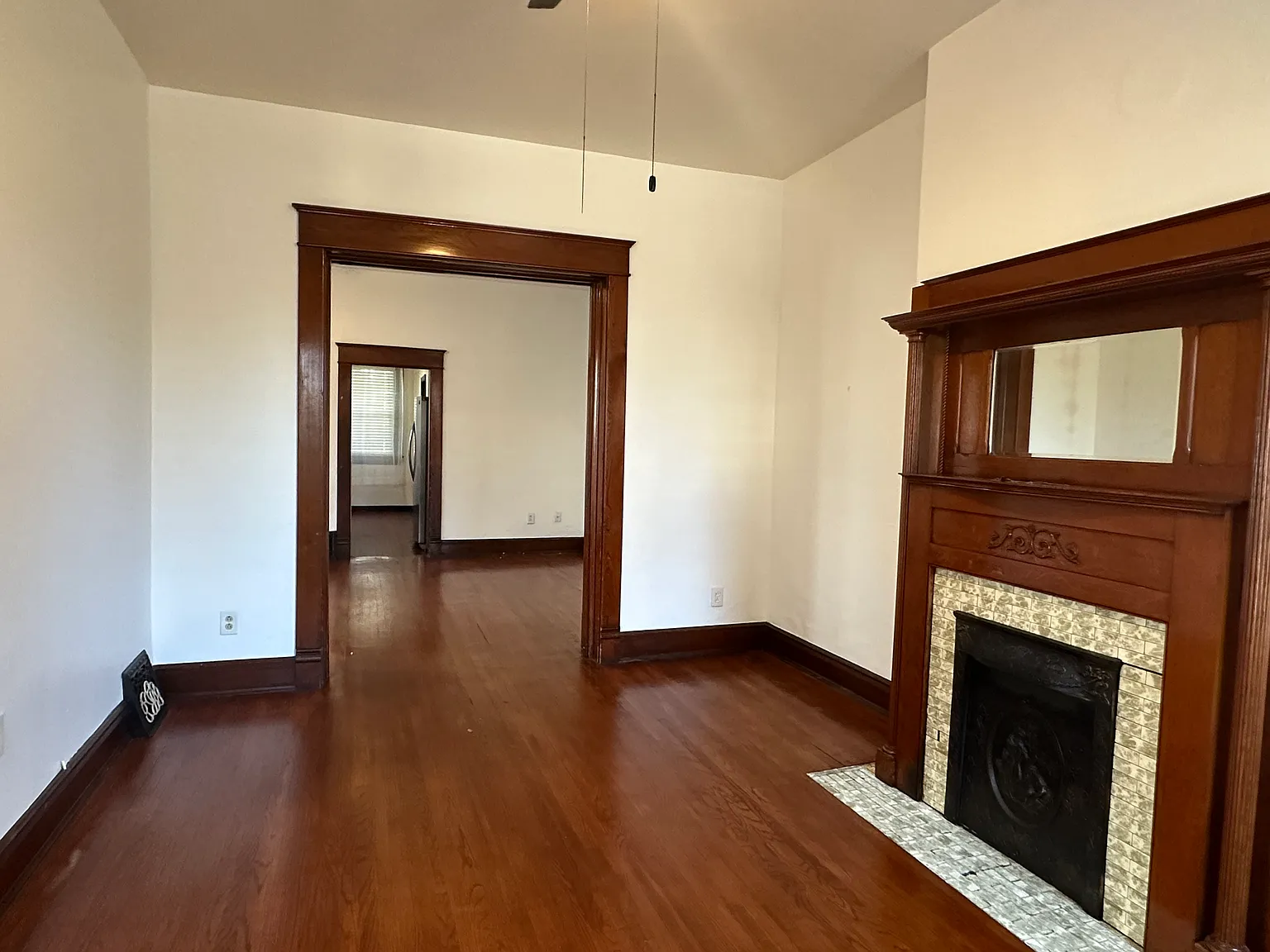 3 bed, 1.5 bath, 1688 sqft, $1,450 — Photo 3