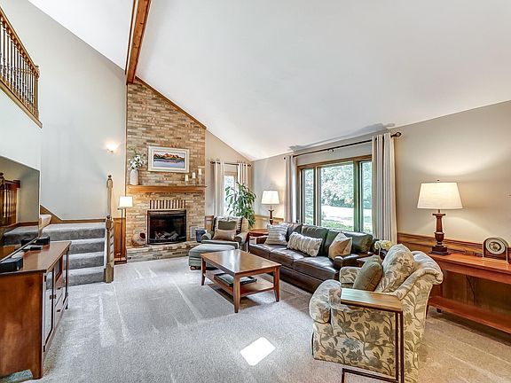 5th image of 5624 Preswick Dr