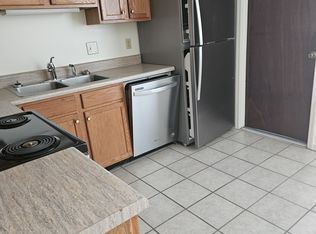 621 Wassamassaw Rd APT B, Summerville, SC 29483