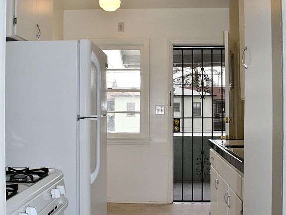 5th image of 5110 Lemon Grove Ave #1/2