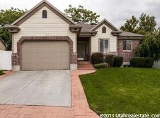 10233 S Sandy Willows Cv, Sandy, UT 84070