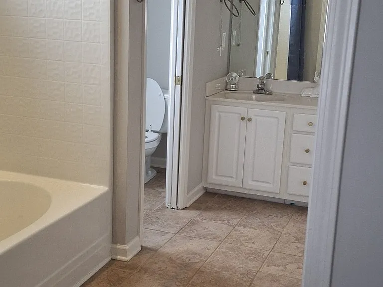 500 Lake Lennox Dr — Photo 15