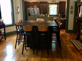 11 Lelia St