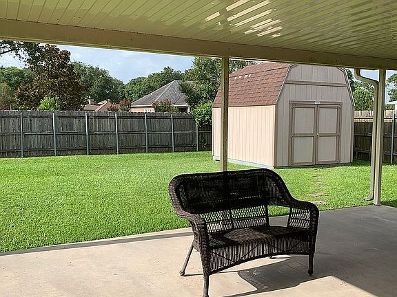 2nd image of 204 Forest Creek Dr