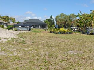 1913 SE 14th St, Cape Coral, FL 33990