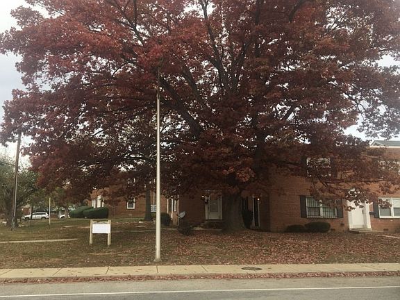 2nd image of 3920 24th Ave Unit 3920
