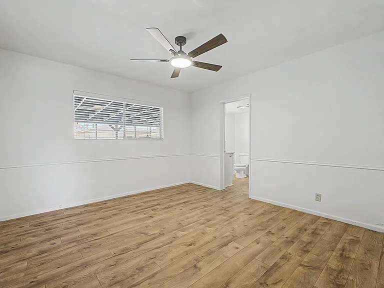 8324 E Sheridan St — Photo 1