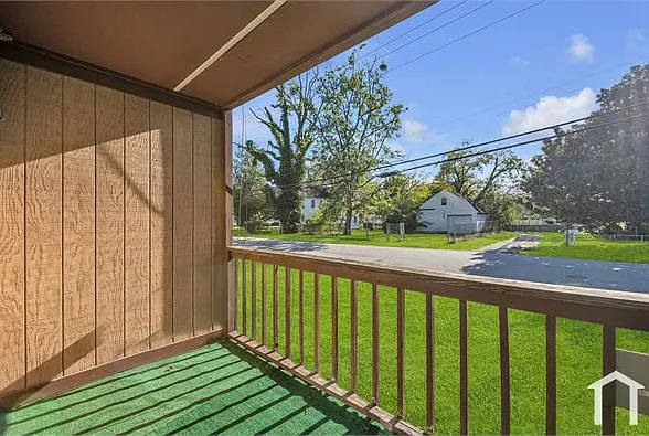 2 bed, 800 sqft, $1,725 — Photo 3