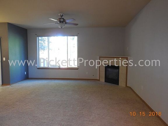 3rd image of 3046 NE Yale Way