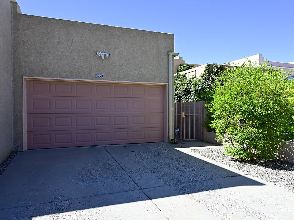 9724 Lagrima De Oro Rd NE