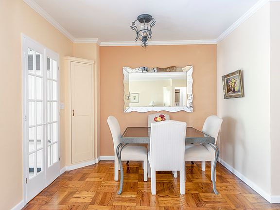 3rd image of 12 Beekman Pl APT 4F