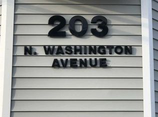 203 N Washington Ave APT E, Bergenfield, NJ 07621