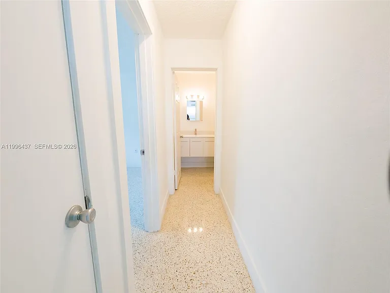 3050 NW 21st Ave #9 — Photo 5
