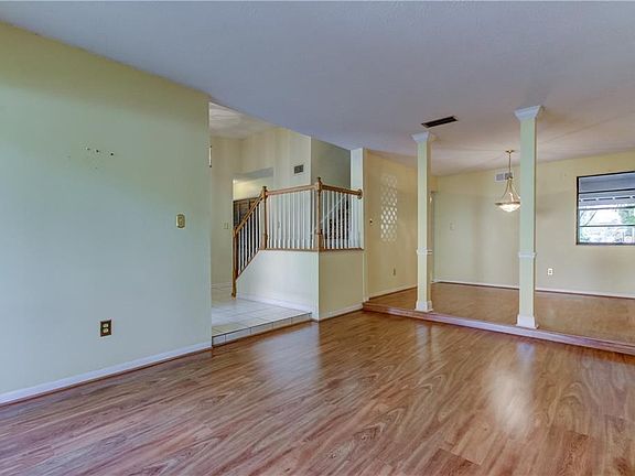 4th image of 13701 Wilkes Dr