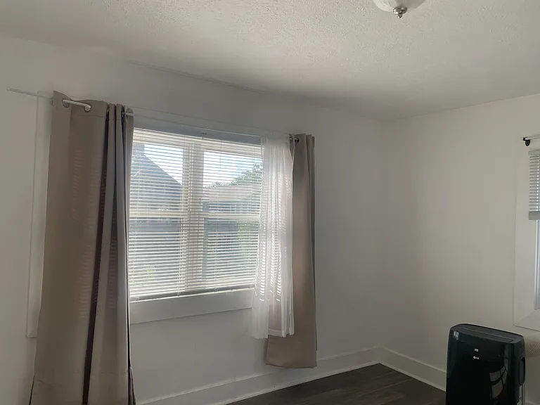 619 N Beville Ave — Photo 23