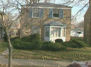 7429 Kenneth Ave, Skokie, IL 60076