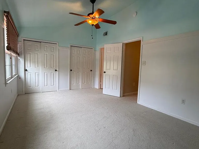 14611 Flower Hill Ct — Photo 32