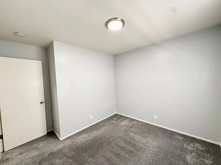 475 Alcatraz Ave — Photo 14