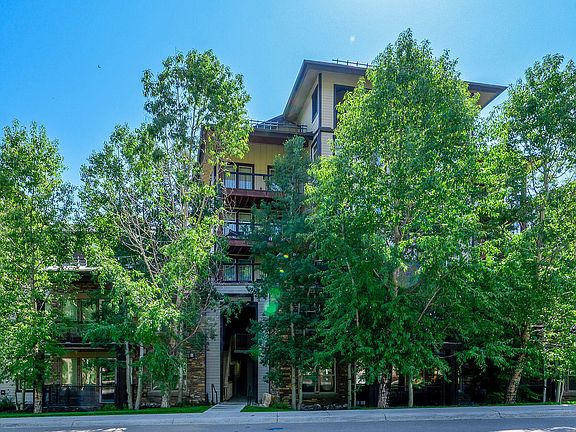 4th image of 670 WINTER PARK #3129