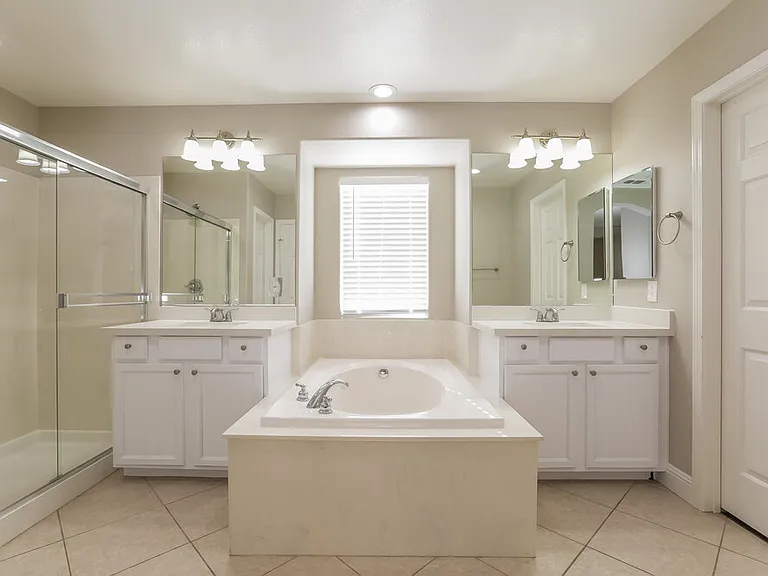 8735 Le Agavi Ct — Photo 10
