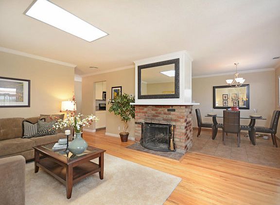 5th image of 2900 La Jolla Ave