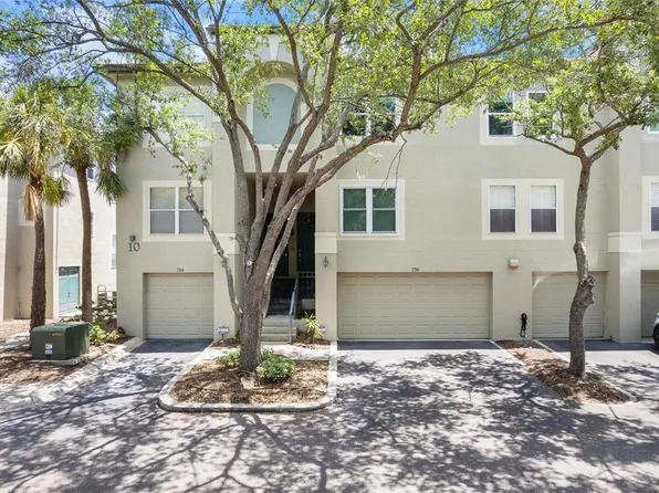 736 Coral Reef Dr, Tampa, FL 33602