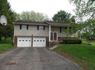 1635 Winfield Cir, Nashport, OH 43830