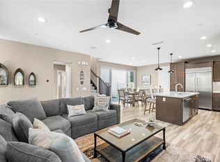 395 Latitude E, Costa Mesa, CA 92627