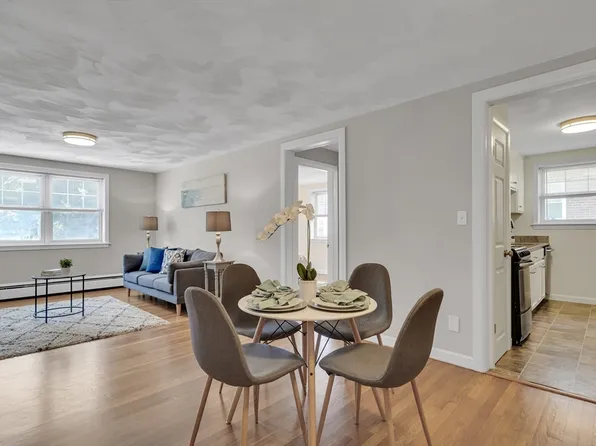 32 Chester St APT 10, Somerville, MA 02144