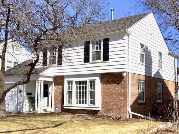 4968 N Elkhart Ave, Whitefish Bay, WI 53217