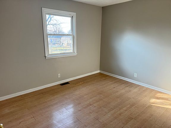 3rd image of 50 Grant Ave