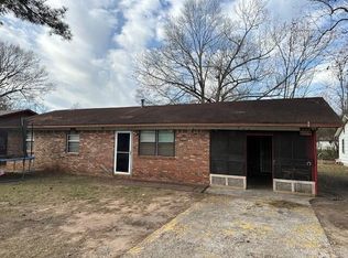 110 Thomas Dr, Lonoke, AR 72086