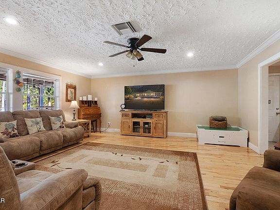 15th image of this home