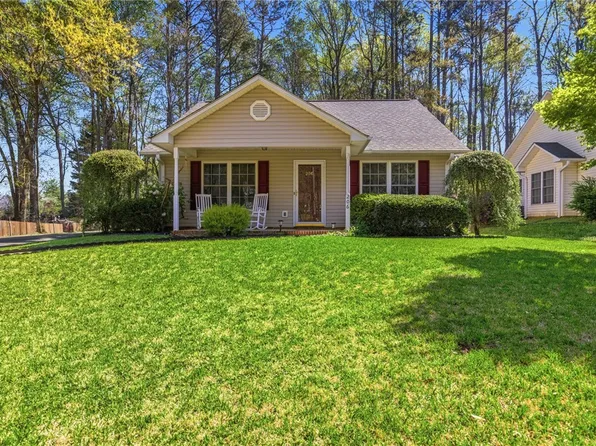 206 Haltiwanger Rd, Greenwood, SC 29649