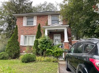 134 Innisfil St #2, Barrie, ON L4N3E7