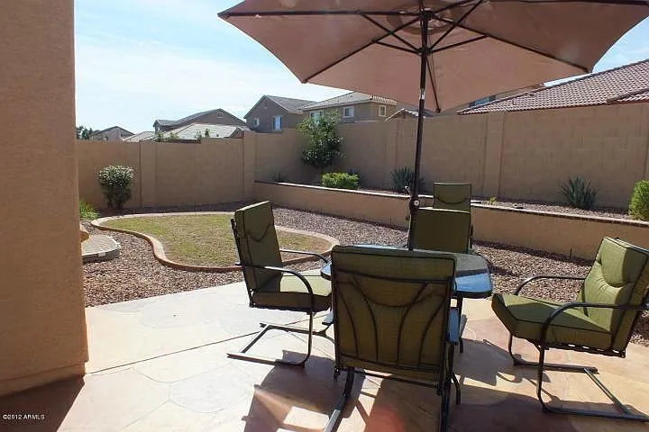 5 bed, 3263 sqft, $3,500 — Photo 3