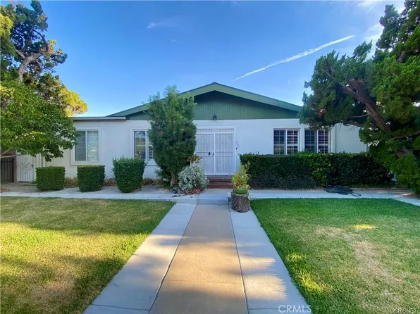 16222 Plummer St, North Hills, CA 91343