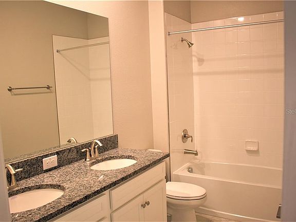 5th image of 9077 Shadyside Ln