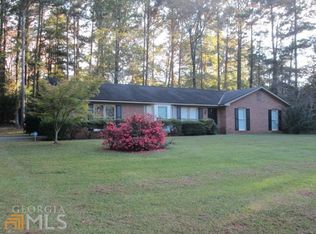 400 Pebble Dr, Lagrange, GA 30241
