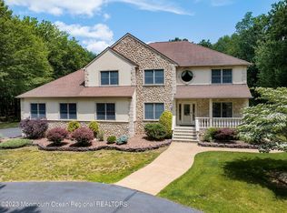 95 Station Rd, Morganville, NJ 07751