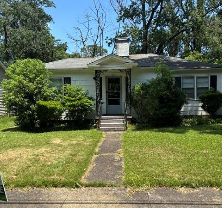 1st image of 159 Vipon Ave