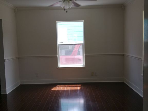 3rd image of 329 Melrose St