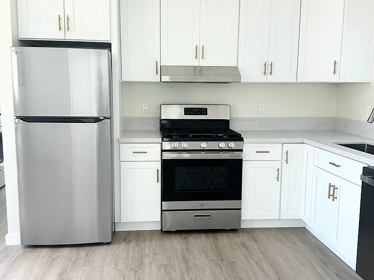 1440 Gundry Ave #A — Photo 4