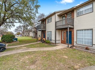 1834 River Crossing Cir APT B, Austin, TX 78741