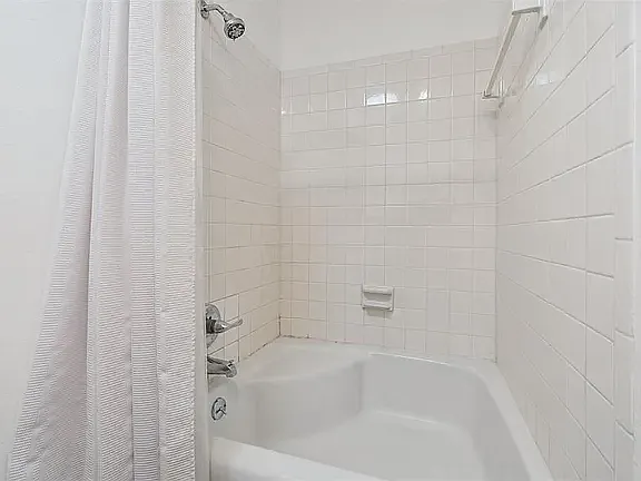 5910 N Pennsylvania Ave #118 — Photo 3