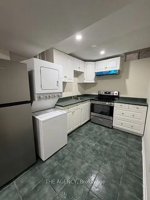 2 bed, $1,600 — Photo 3