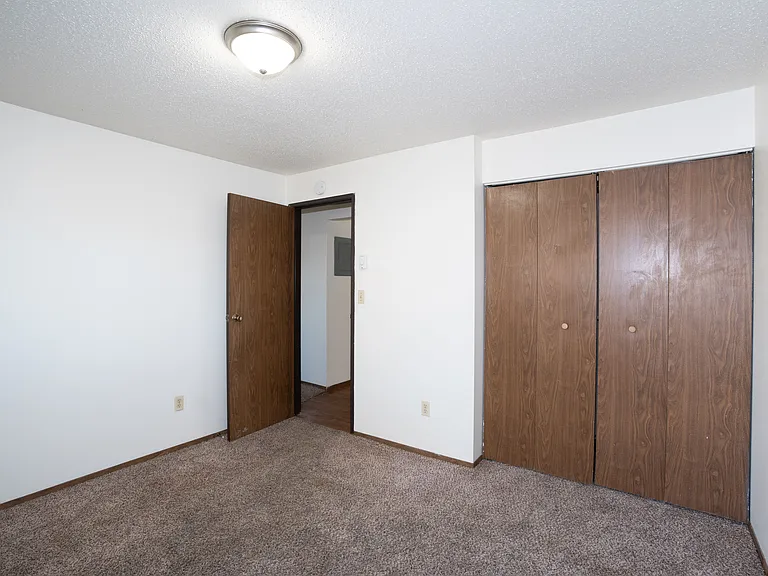 Fargo, ND Pacific Park Apartments | 11B | Bedroom
